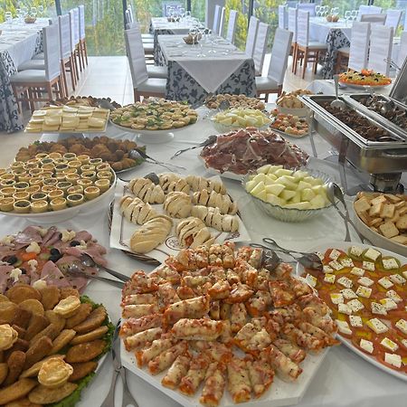 אגיאר דה ביירה Restaurante Residencial Pizzaria S. Estevao מראה חיצוני תמונה