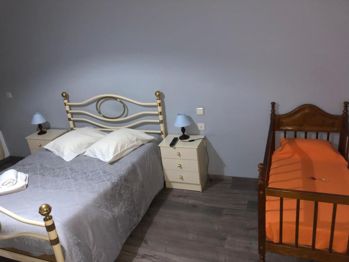 אגיאר דה ביירה Restaurante Residencial Pizzaria S. Estevao מראה חיצוני תמונה