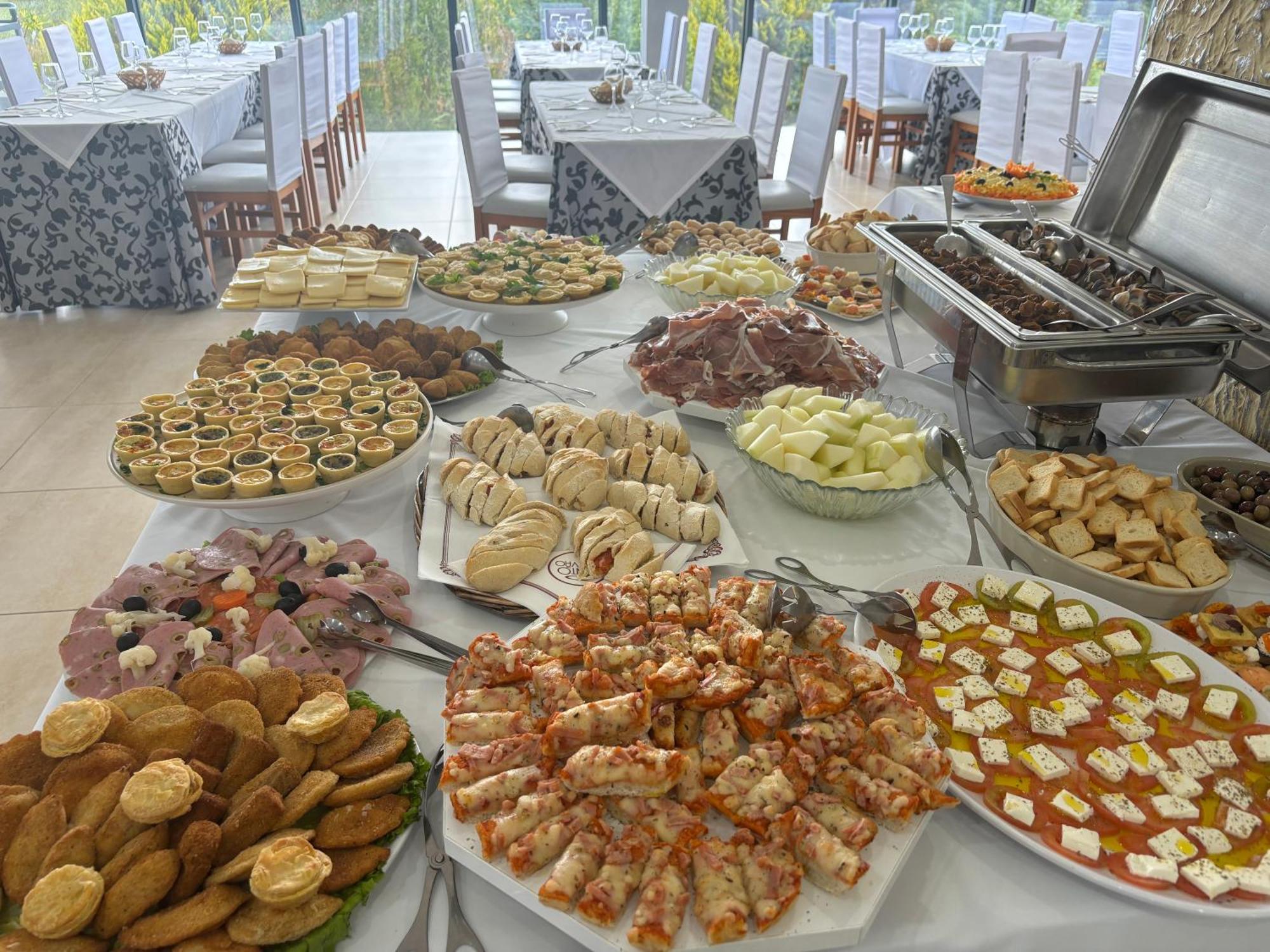אגיאר דה ביירה Restaurante Residencial Pizzaria S. Estevao מראה חיצוני תמונה